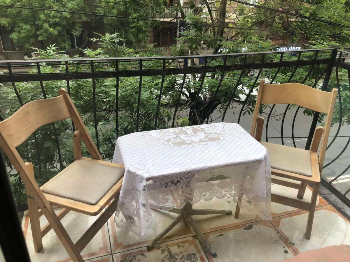 Квартира В Самом Центре Еревана Διαμέρισμα Εξωτερικό φωτογραφία